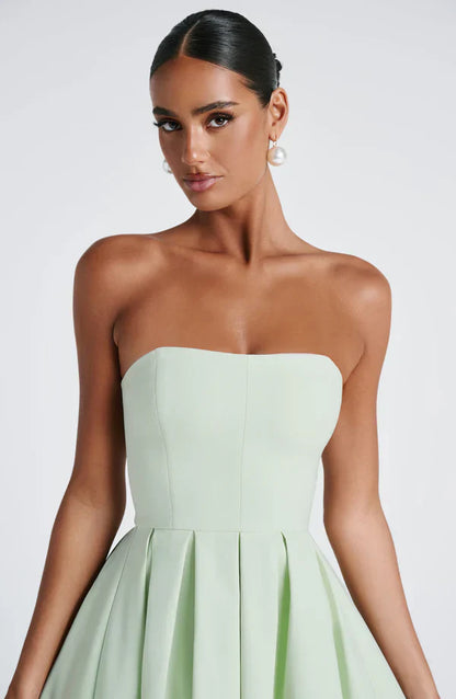 LAILA-MARIE | Curve Torch Midi-Kleid