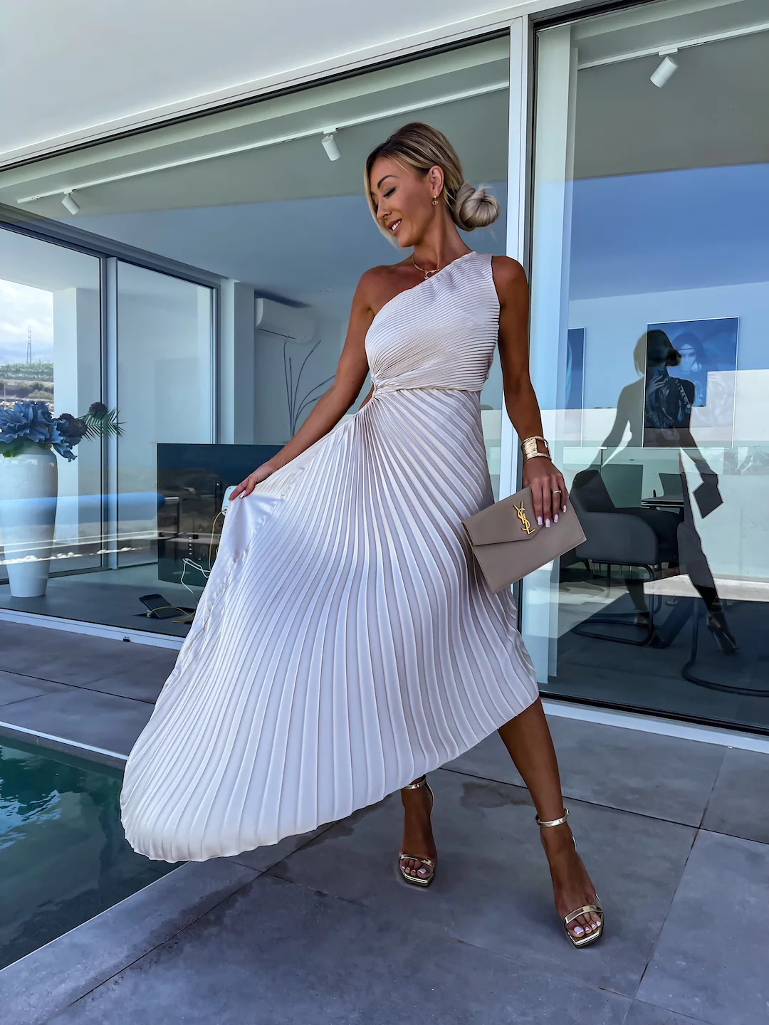 ELLA | Ein-Schulter-Plissee-Midikleid