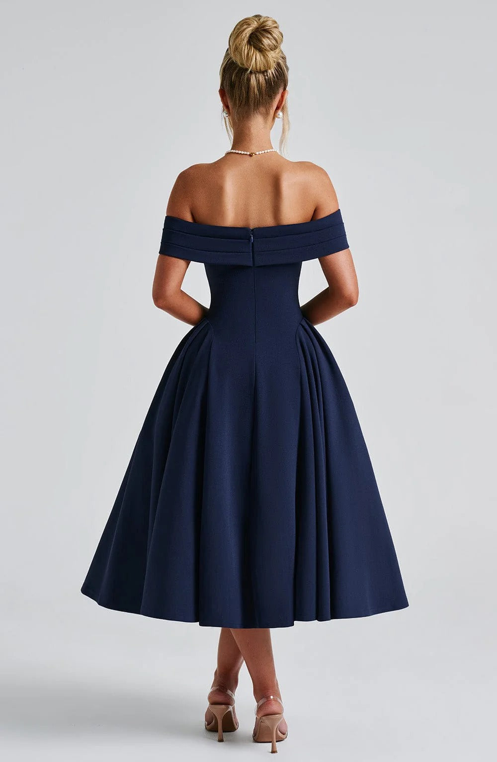 ELENA | Stilvolles schulterfreies Midi-Kleid