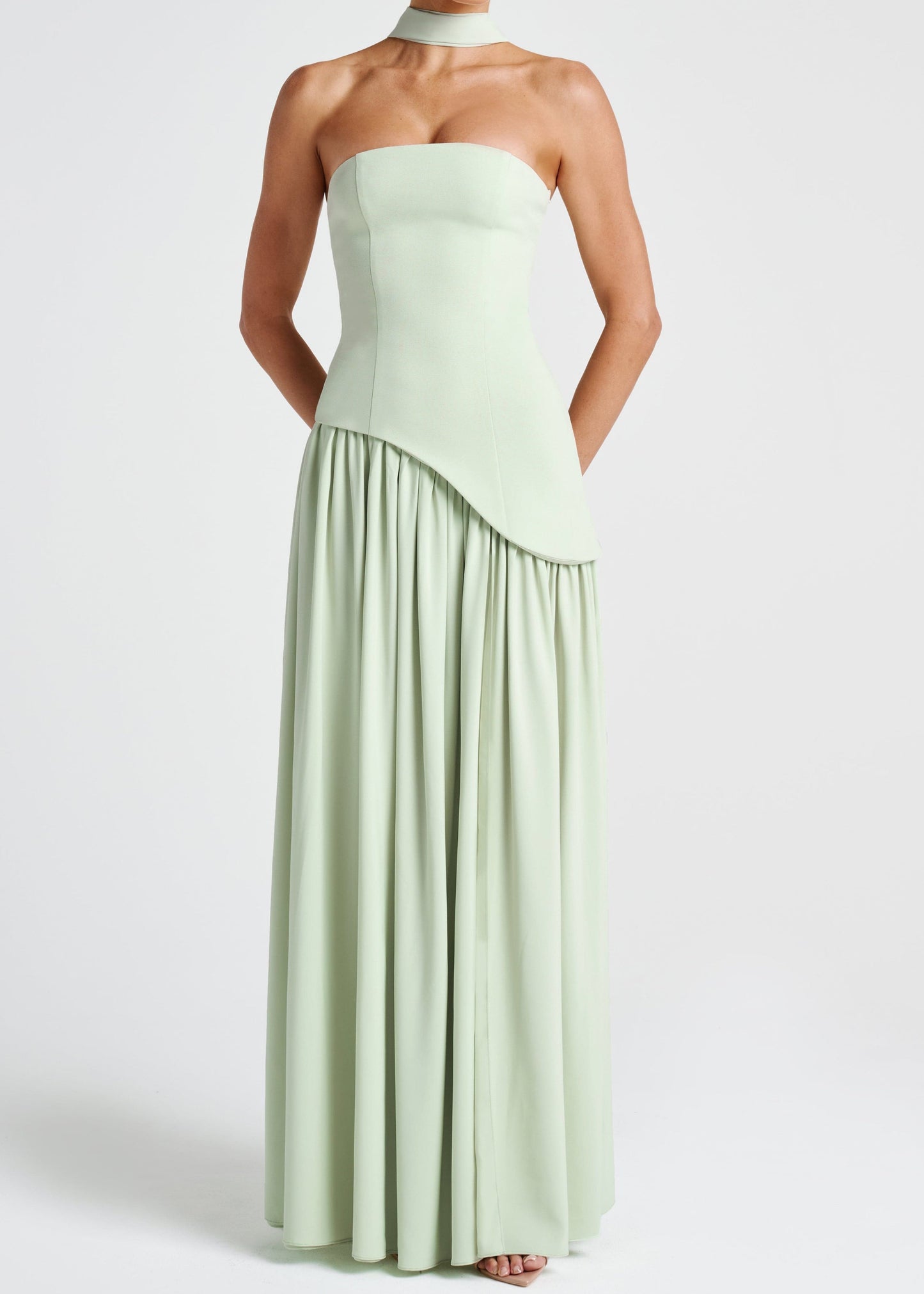 LINA | Trägerloses Maxikleid mit hohem Schlitz