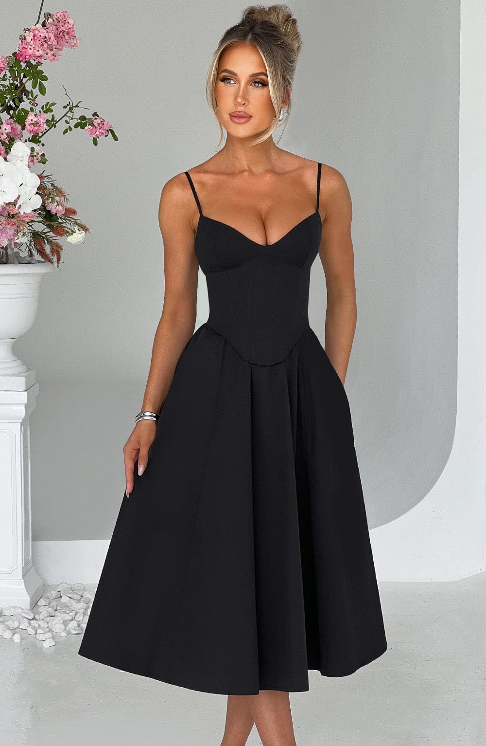 MAILEEN | Elegantes Midikleid im Korsett-Stil