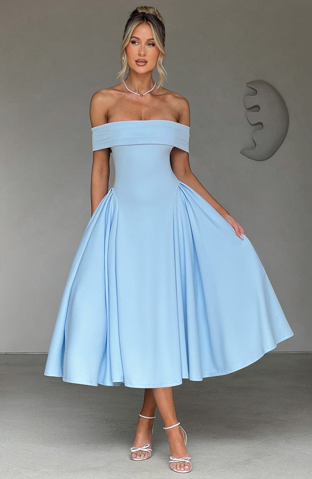 ELENA | Stilvolles schulterfreies Midi-Kleid