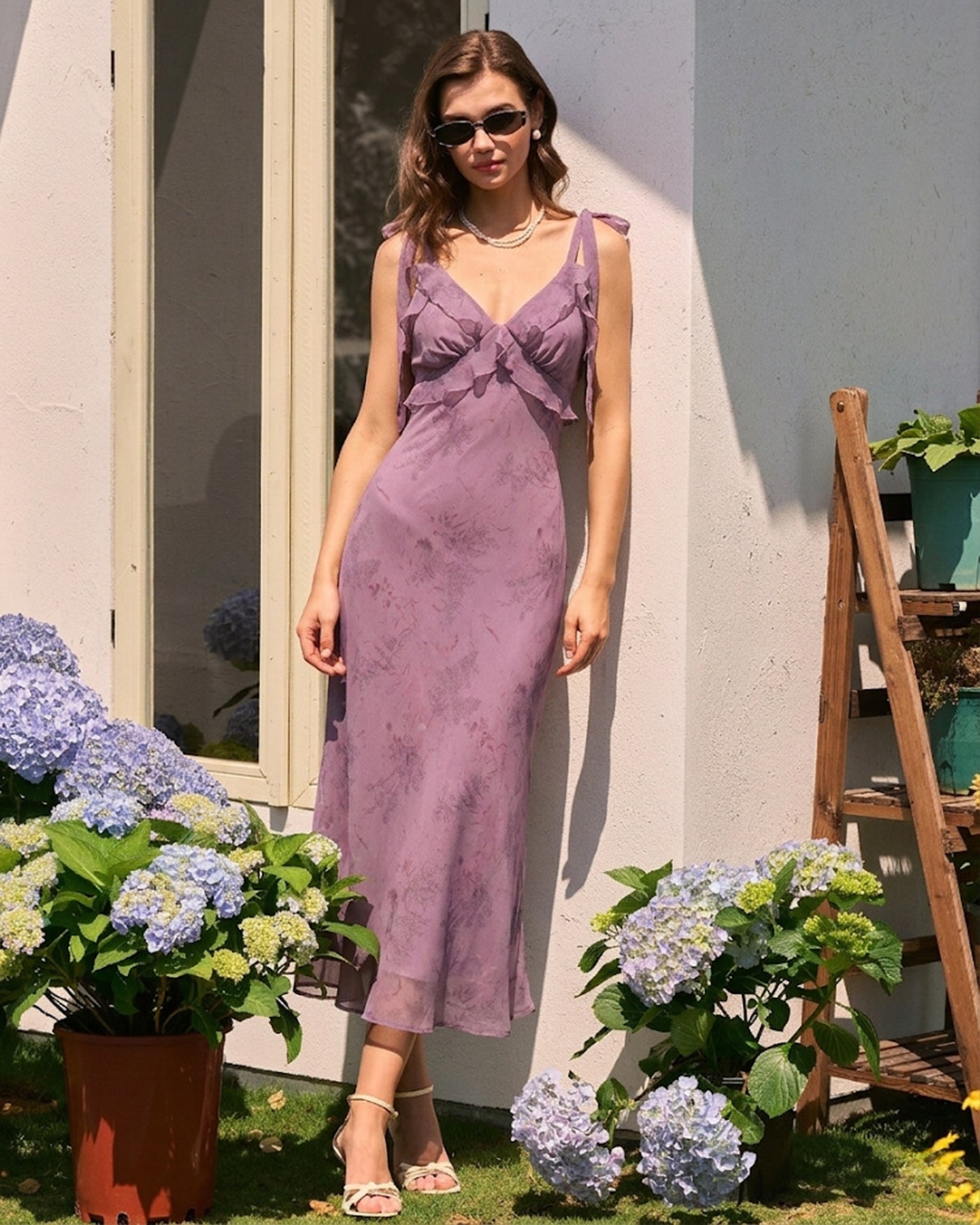 EVELYN | Verspieltes Midikleid